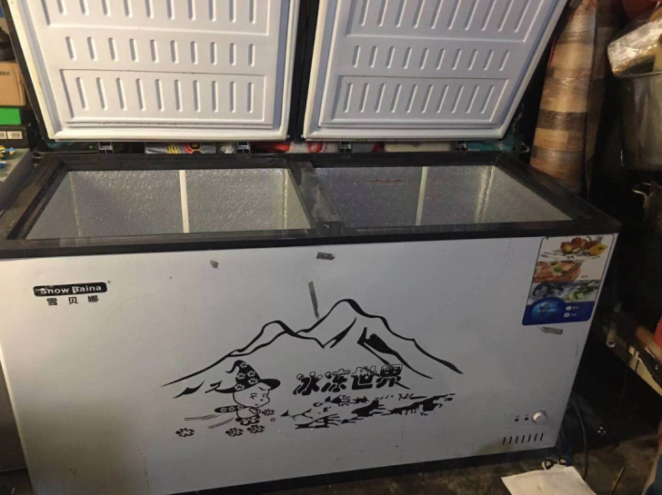 9成新冰柜,没有怎么用,标价就是卖价,买成...