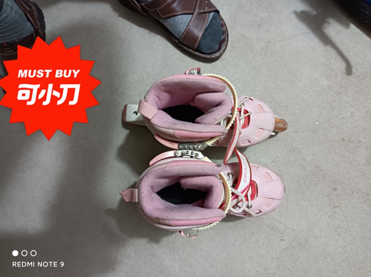 女童溜冰鞋,轮滑鞋
