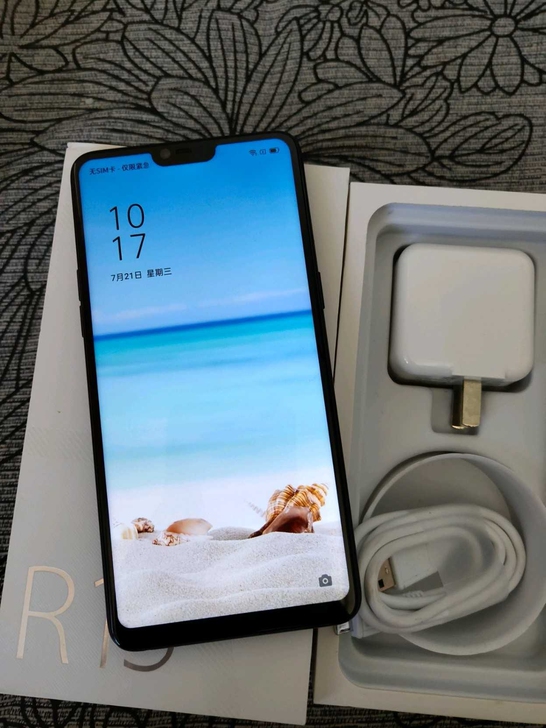 OPPOr15 本人女孩自用的手机 正品手...