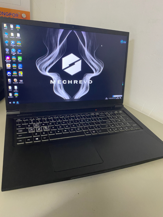 机械革命笔记本,17寸窄屏幕,i7 975...