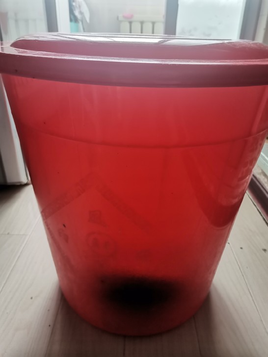 八层新水桶,高50。上口直径50,同城自取