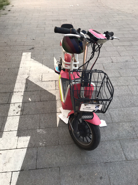 雅迪电动车48v电瓶在质保，月底离进，回来...