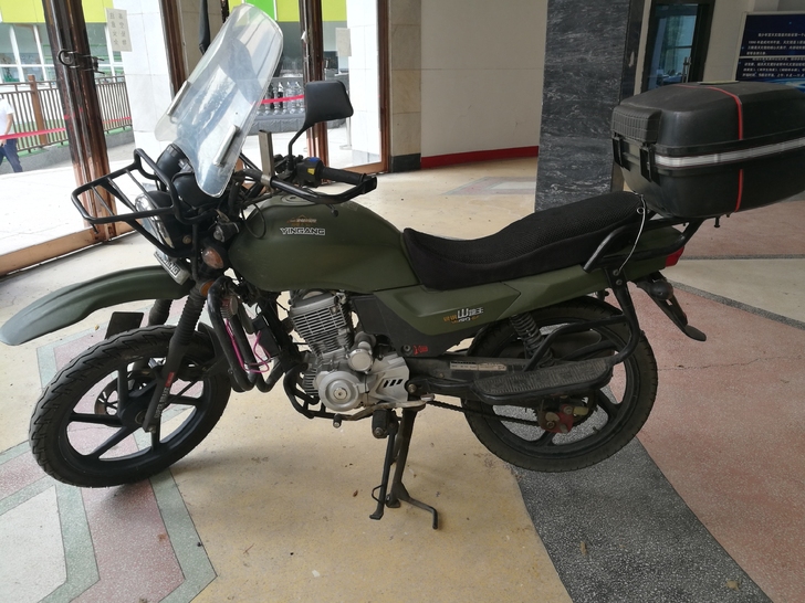 银钢250摩托车,天亿(皓月)230六档变...