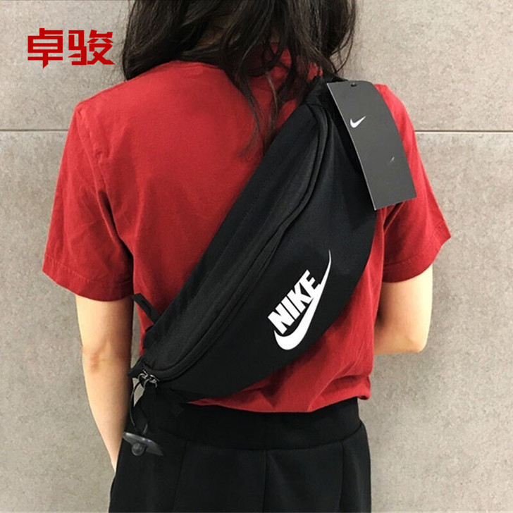 Nike/耐克 腰包，新的。老公不喜欢。