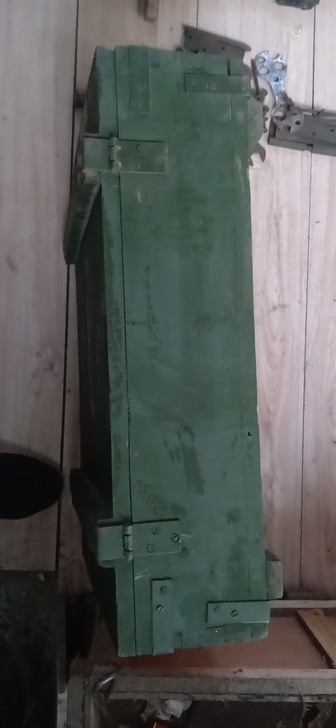 出售木箱一个 品相看图自定 有需要的私...
