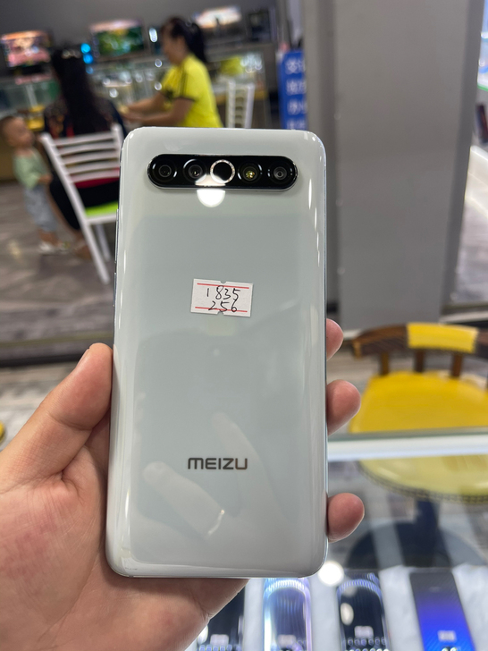 魅族17 pro,一件艺术品!12256配置