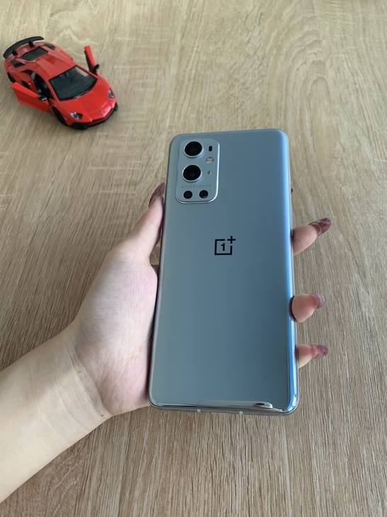 一加9pro 12+256G 98新,机器...