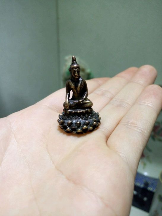 铜佛像，流苏通天眼胚珠，老铜玩佛像300....