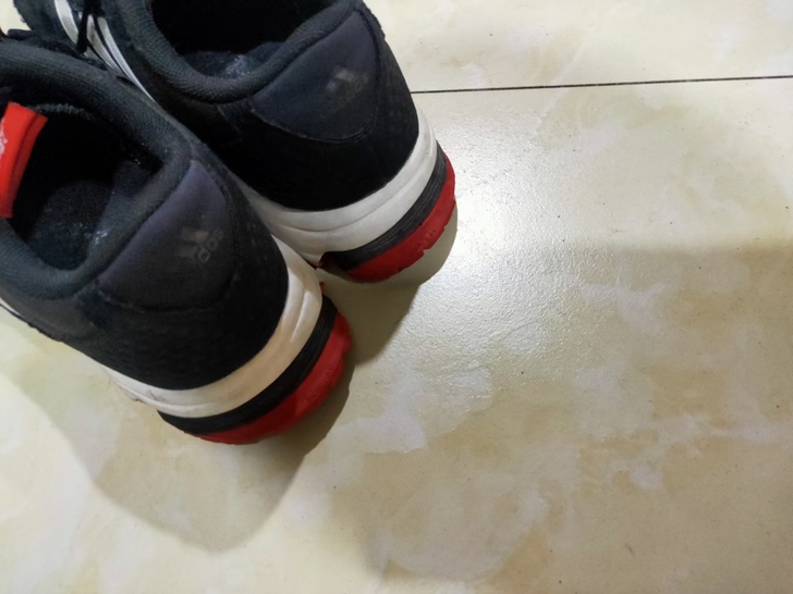 Adidas男鞋