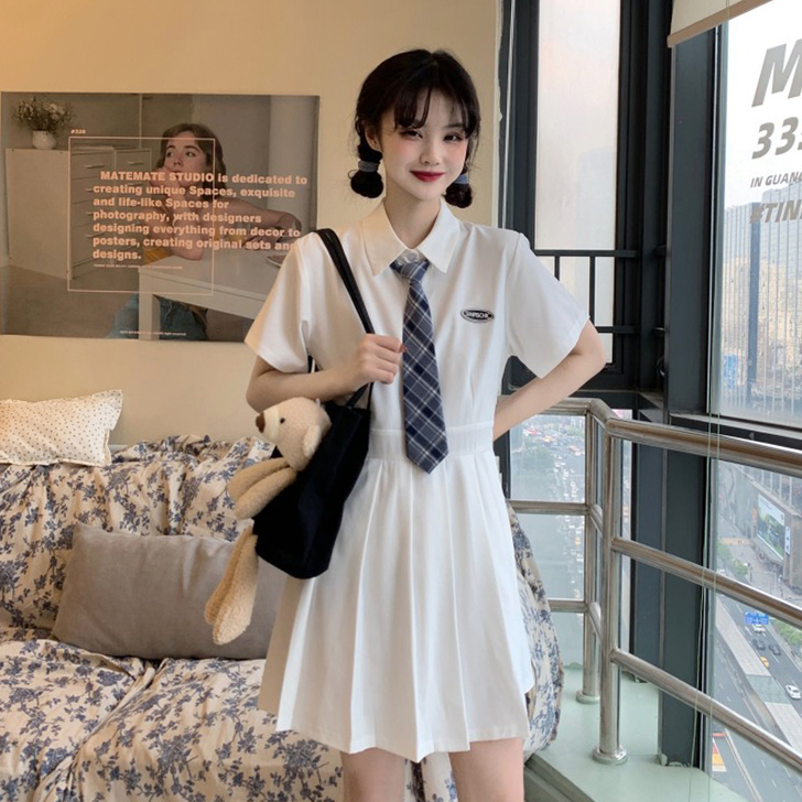 连衣裙，白色