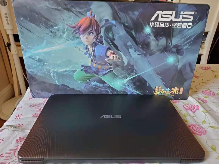 几乎全新,之前3100入手办公用的的。