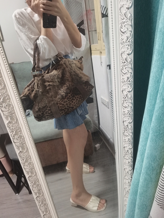 豹纹手提包