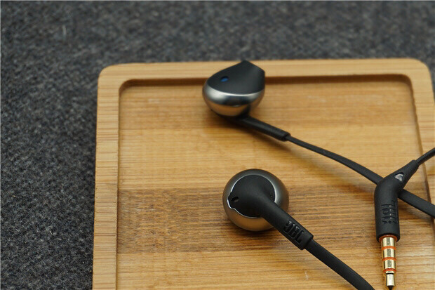 美国货JBL，货保证原装，型号t205，半...