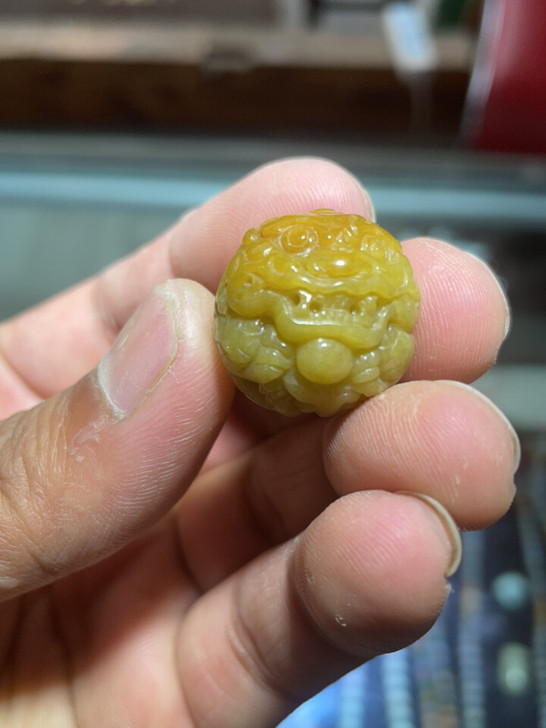 2.0黄翡貔貅，种老肉细，可做配珠