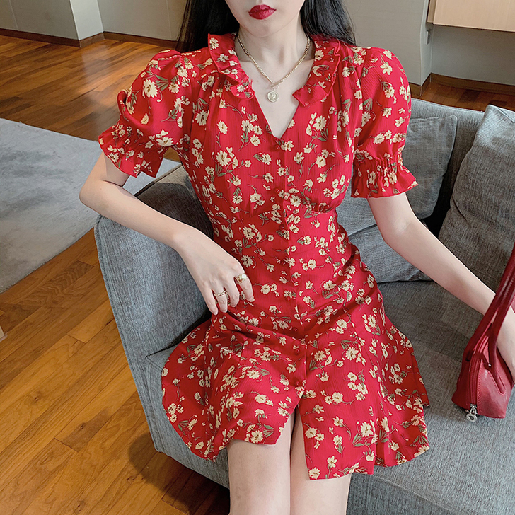 气质复古港风,碎花泡泡袖V领连衣裙女夏季温...