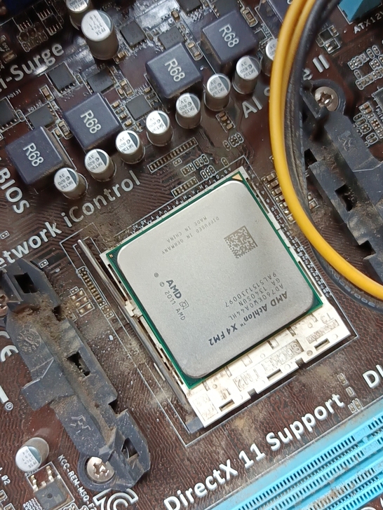 华硕主板 带AMD CPU 功能...