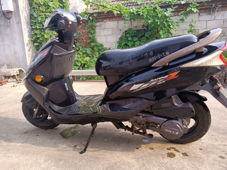 嘉陵125踏板车3000 公里