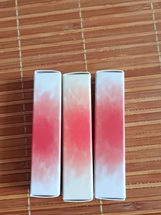 红地球唇釉,小红书很火的RED EARTH...