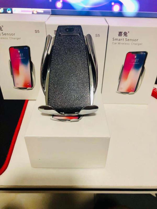 白菜价清仓抖音魔夹S5汽车手机支架车内导航...