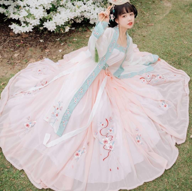 汉服女古装宋制对襟春夏新款齐腰刺绣白菜