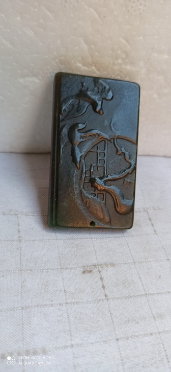 和田玉雕刻的山水画入手渠道:在古玩市场淘的,