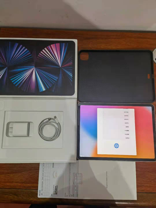 ipad pro 256G 银色国行...