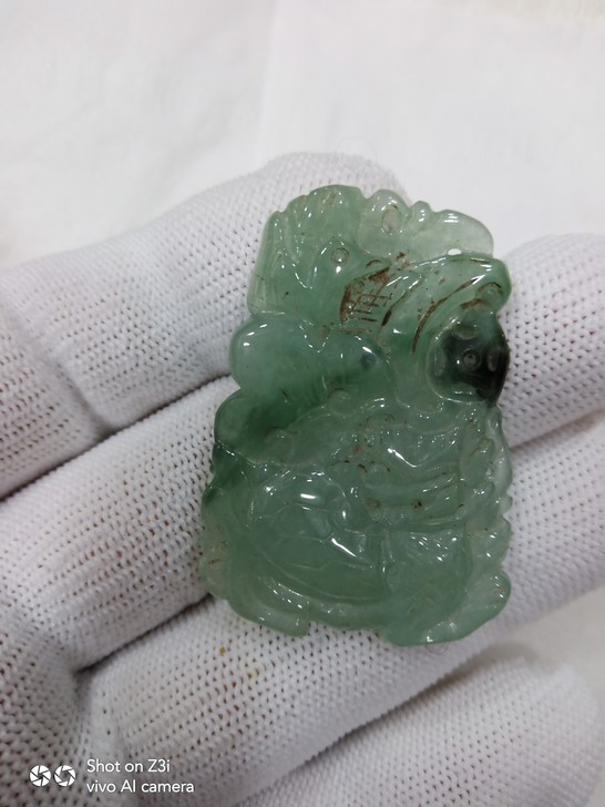 缅甸翡翠，挂件，家里的珍藏品，保存完好，