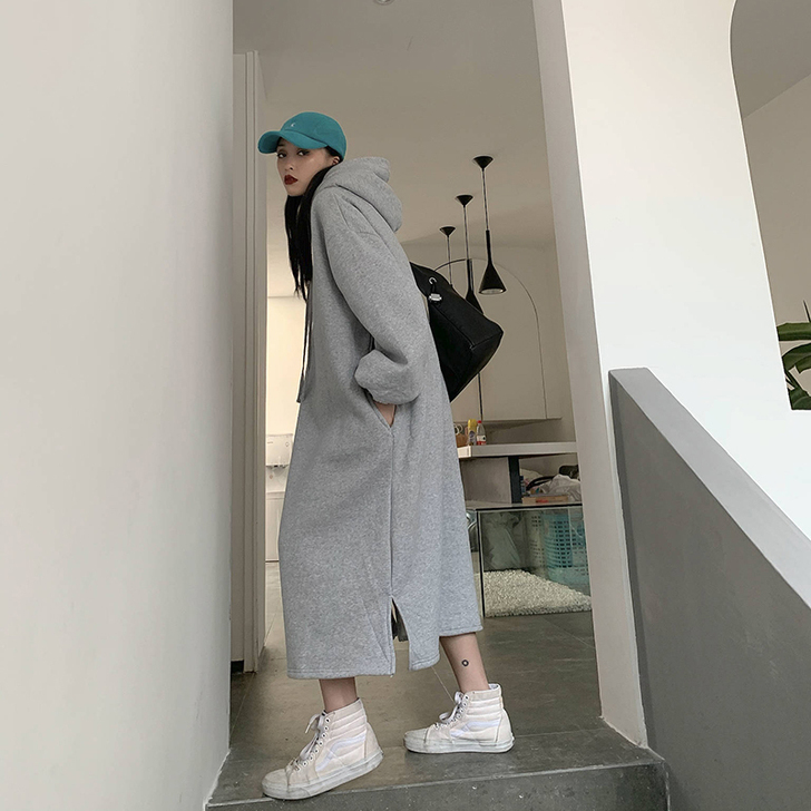 何以沫 街头潮牌2020新款薄绒卫衣女宽松...