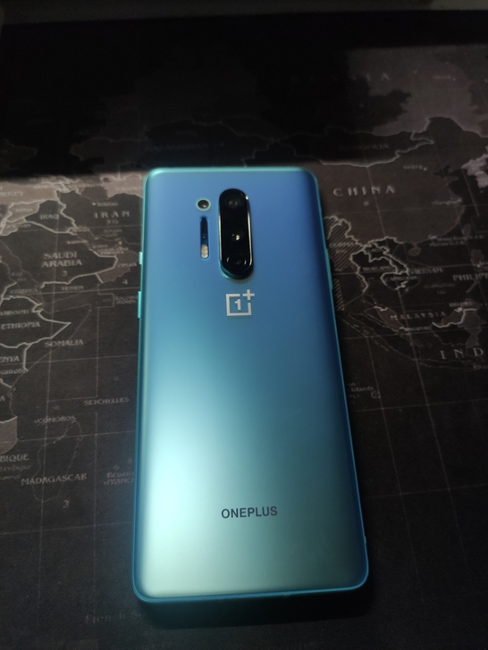 一加8 pro,12+256。5月17号京...