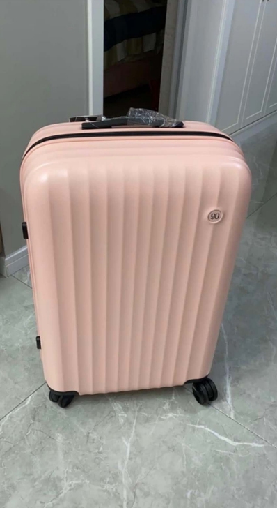 90分 网红冰淇淋旅行箱全新 高颜值