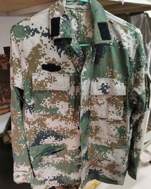 迷彩服二手工作服，七八成新