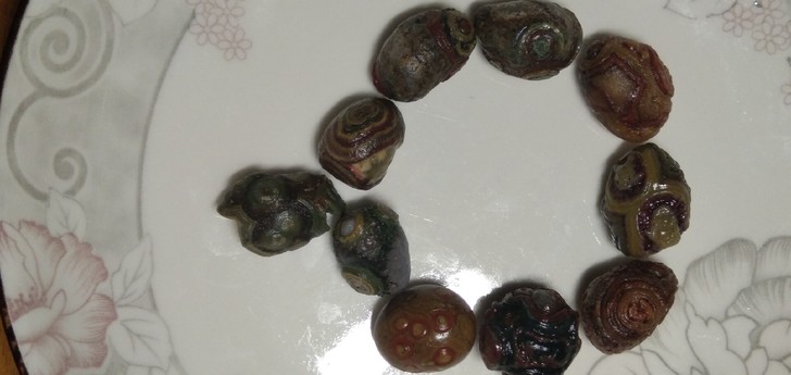 11颗大眼睛石,男士手串珠子,每一颗都三只...