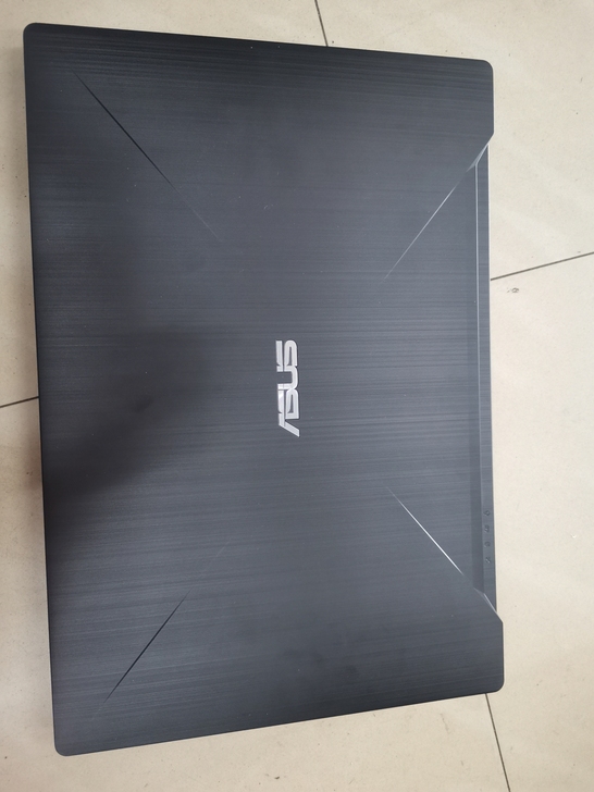 好成色华硕飞行堡垒游戏本，i5 7300H...