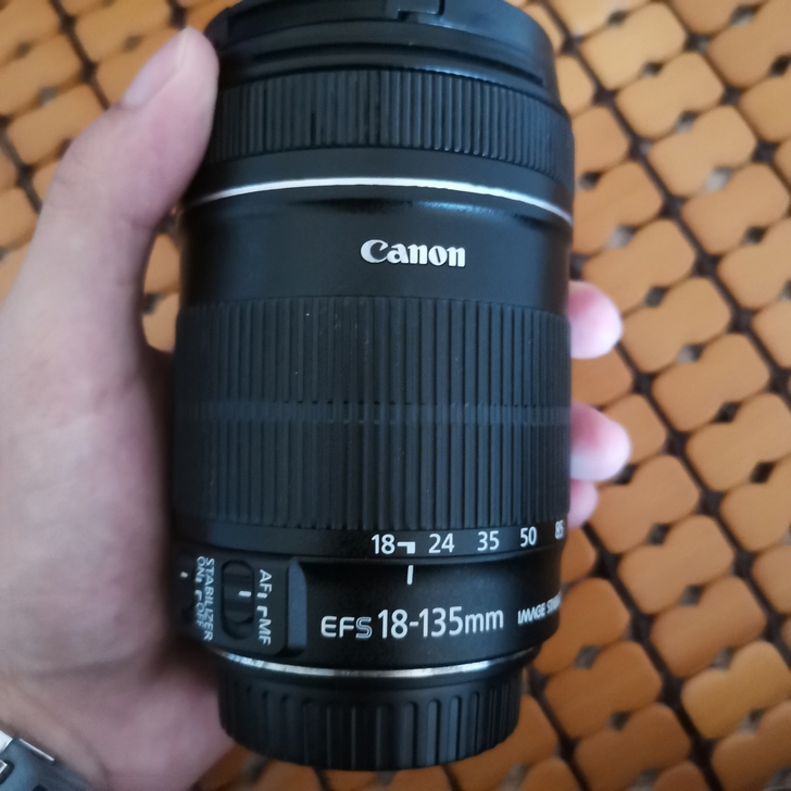 品牌型号 佳能镜头18-135stm