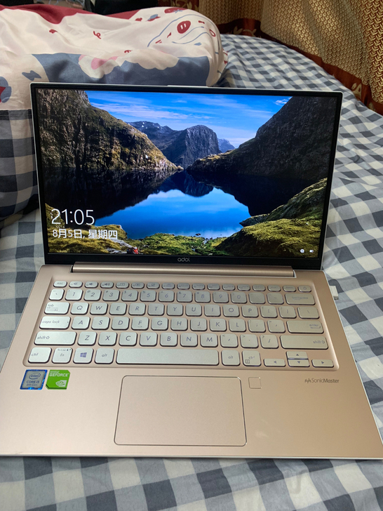 华硕a豆i5-8465u 8G 256GSS