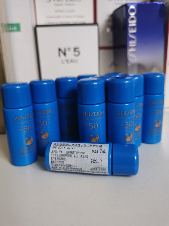 全新资生堂蓝胖子防晒7ml所见所得,全新国...