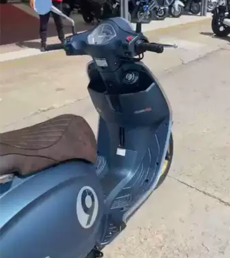 复古踏板车布雷斯通蓝卡150cc摩托车(包...