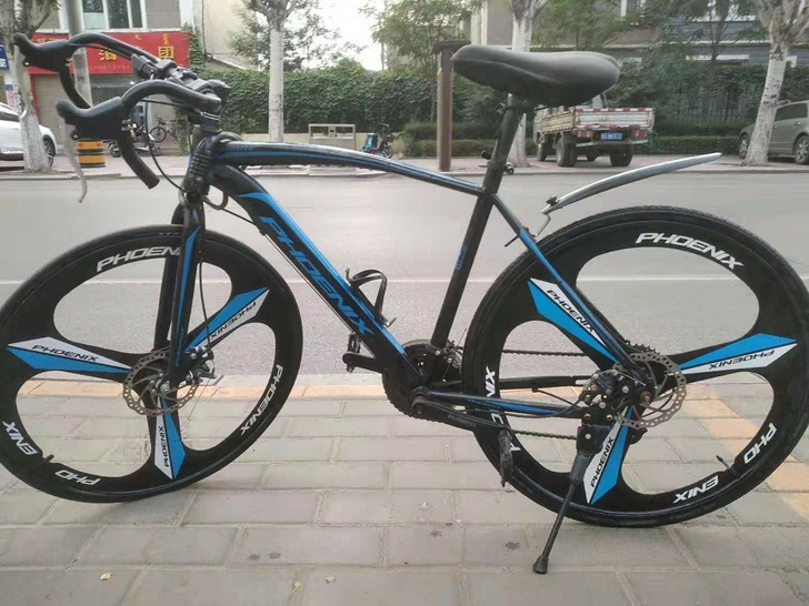 出售公路赛自行车！
