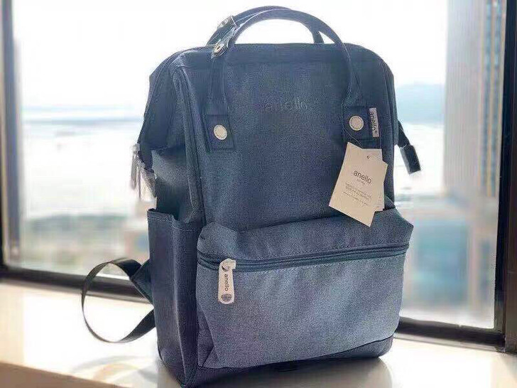 朋友送的双肩包,大号,可以当书包旅游包,能...