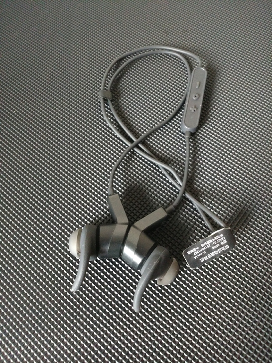 华为蓝牙耳机,型号:AM60,闲置物品,正...