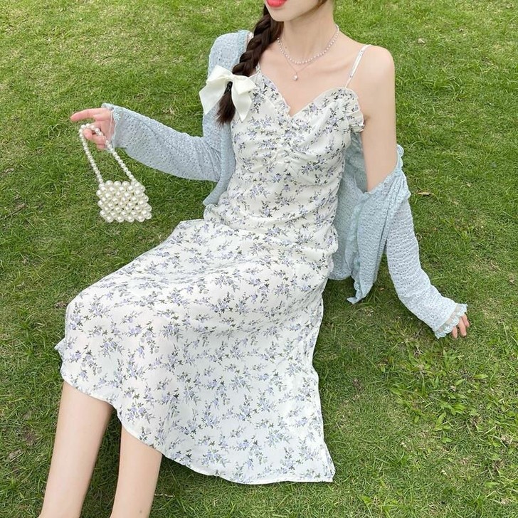 碎花连衣裙夏季法式复古设计感小众气质茶歇裙...