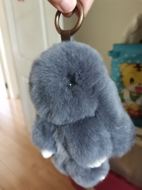 毛绒兔挂件