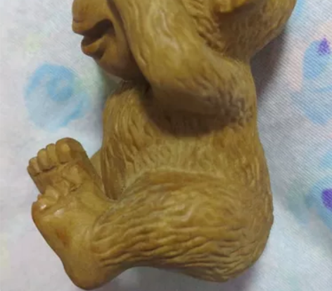 小叶黄杨木雕猴 感兴趣的话点“我想要”和我...
