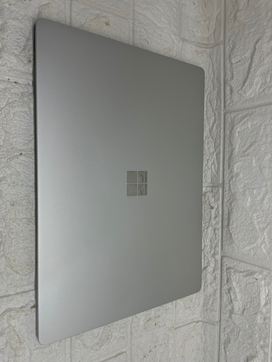 微软Surface Laptop 2 处理...