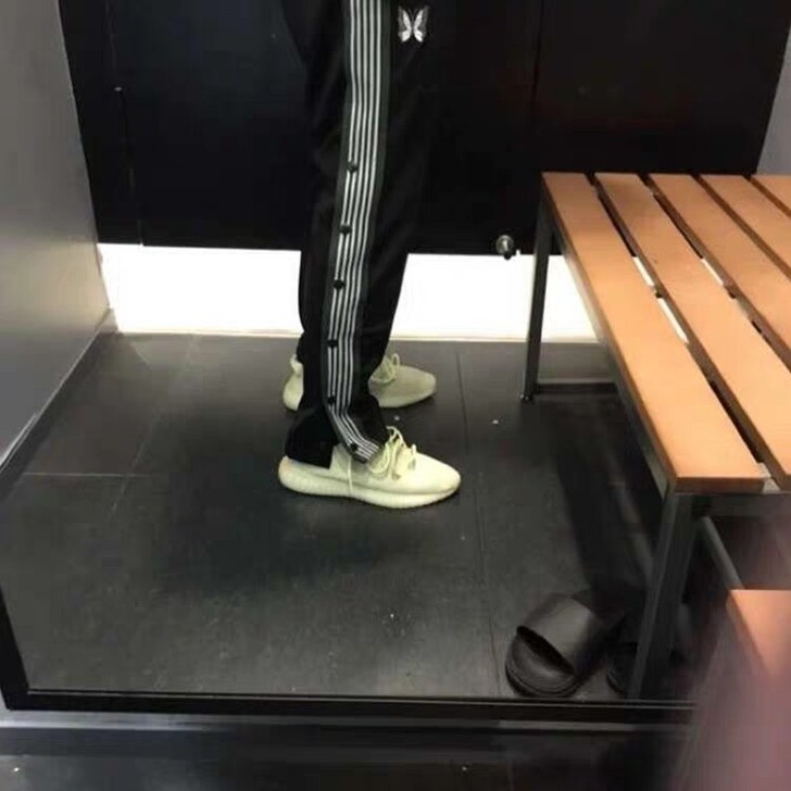 needles蝴蝶刺绣排扣裤