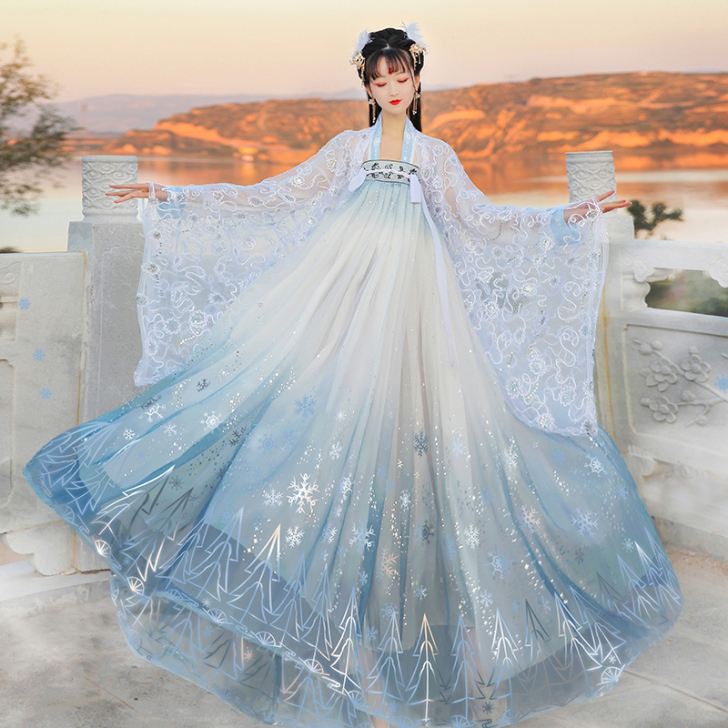 汉服 女 孩子一时兴起买来,从未穿过(中...