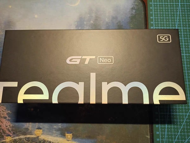 realme GT neo 12-256...