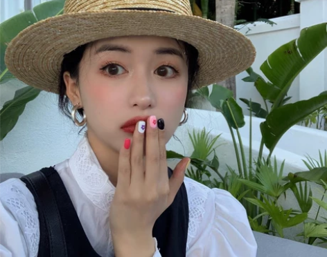 全新草帽 附带白色布条 帽子可黑可白
