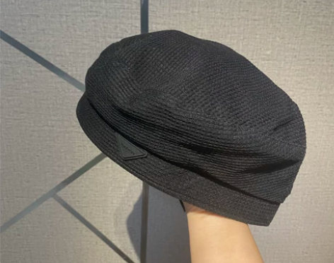 黑色三角标贝雷帽,清仓特价包邮#复古贝雷帽...