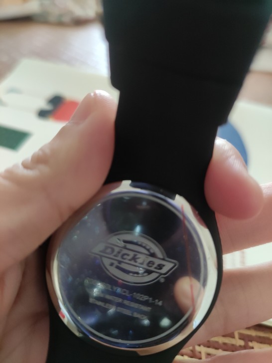 Dickies这个手表是全新的，我一次都没...